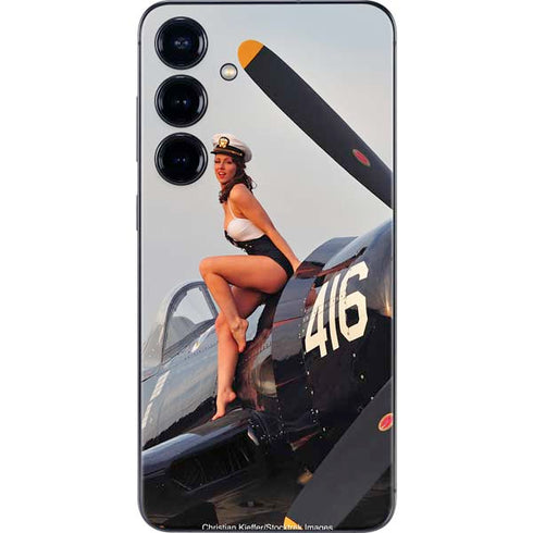 1940s Navy Pin-Up Girl On Corsair Fighter Plane Galaxy S25 Plus Skin