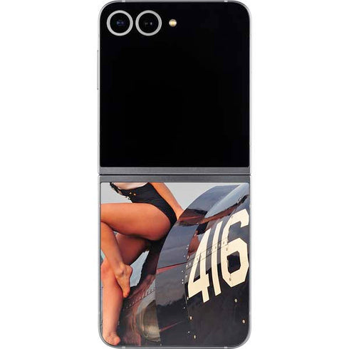 1940s Navy Pin-Up Girl On Corsair Fighter Plane Galaxy Z Flip6 Skin