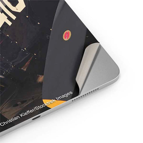 1940s Navy Pin-Up Girl On Corsair Fighter Plane iPad Pro 13in M4 (2024) Skin