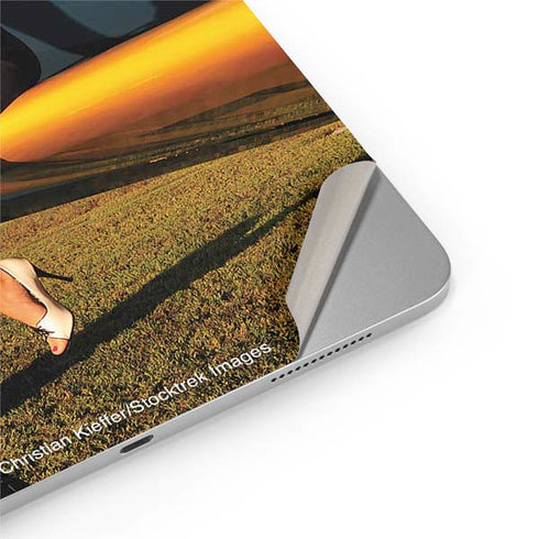 1940s Pin-Up On Stearman Biplane iPad Pro 13in M4 (2024) Skin