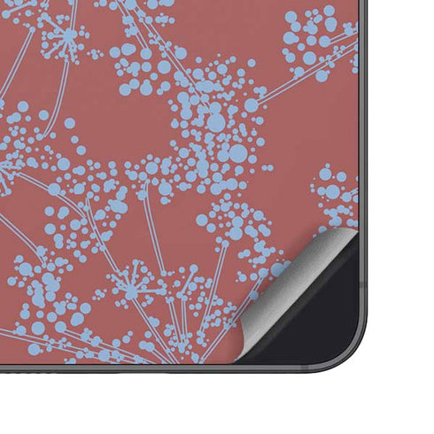 Airy Blue Floral Galaxy S25 Plus Skin