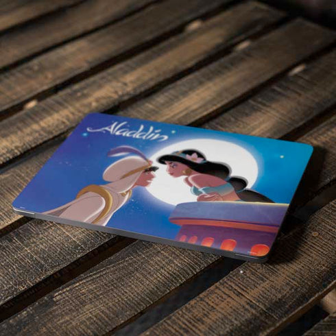 Disney Aladdin and Princess Jasmine Kiss Apple MacBook Air Skin
