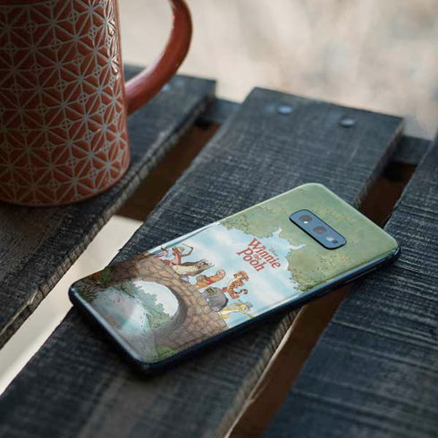 Disney Winnie the Pooh All Characters Galaxy S10e Skin