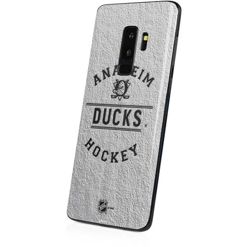 NHL Anaheim Ducks Black Text Galaxy S9 Plus Skin