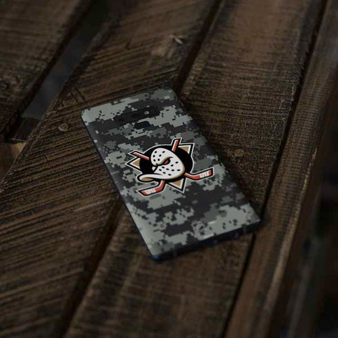 NHL Anaheim Ducks Camo Galaxy Note 9 Skin