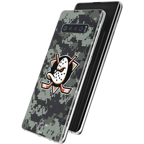 NHL Anaheim Ducks Camo Galaxy S10 Plus Skin