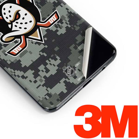 NHL Anaheim Ducks Camo Galaxy S10 Skin