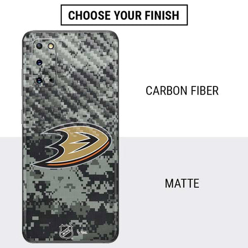 NHL Anaheim Ducks Camo Galaxy S20 Skin