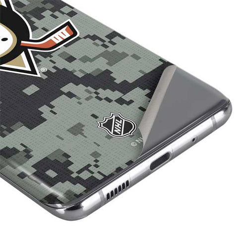 NHL Anaheim Ducks Camo Galaxy S20 Skin