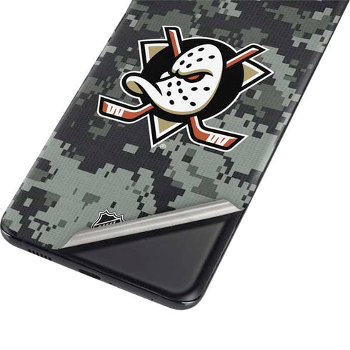 NHL Anaheim Ducks Camo Galaxy S21 5G Skin