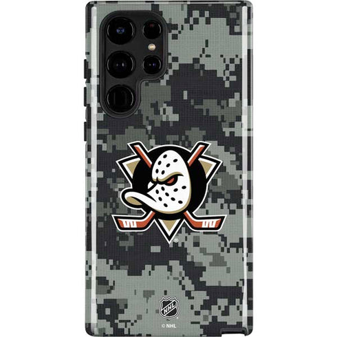 NHL Anaheim Ducks Camo Galaxy S22 Ultra Pro Case