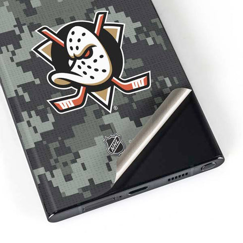 NHL Anaheim Ducks Camo Galaxy S23 Ultra Skin