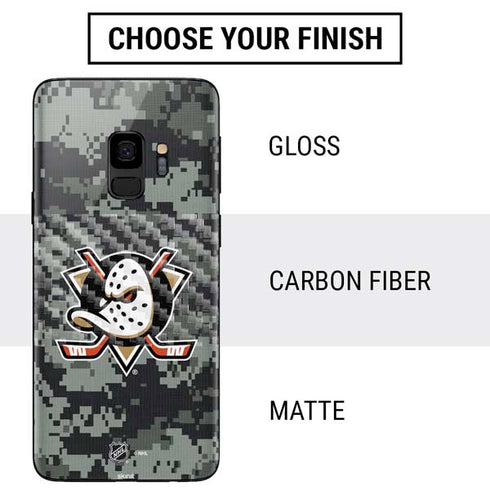 NHL Anaheim Ducks Camo Galaxy S9 Skin