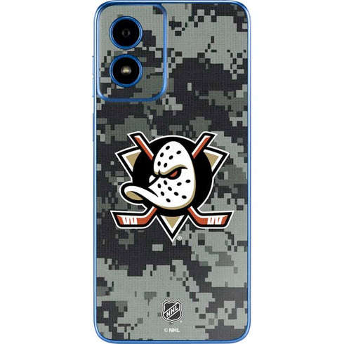 NHL Anaheim Ducks Camo Moto G Play 4G (2024) Skin