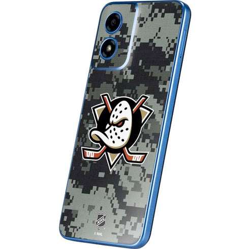 NHL Anaheim Ducks Camo Moto G Play 4G (2024) Skin