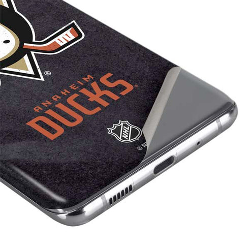 NHL Anaheim Ducks Distressed Galaxy S20 Skin