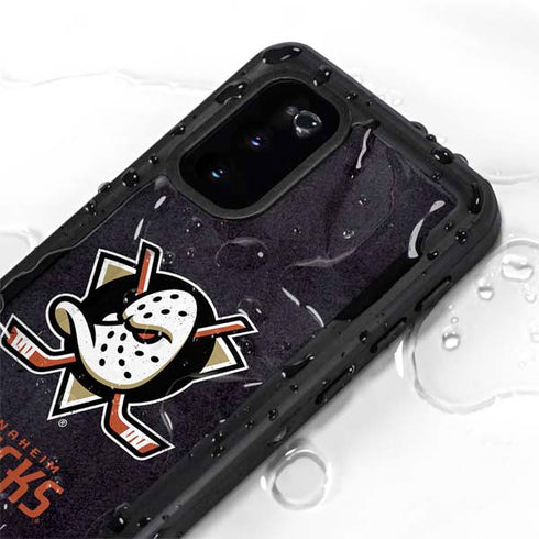 NHL Anaheim Ducks Distressed Galaxy S20 Waterproof Case