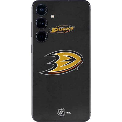 NHL Anaheim Ducks Distressed Galaxy S25 Skin
