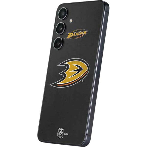 NHL Anaheim Ducks Distressed Galaxy S25 Skin