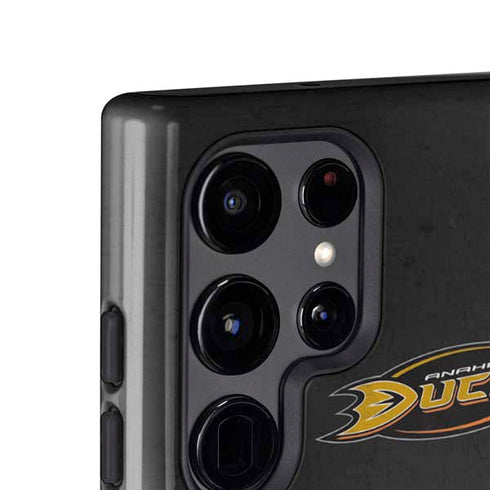 NHL Anaheim Ducks Distressed Galaxy S25 Ultra Impact Case