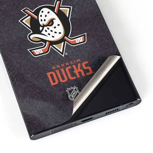 NHL Anaheim Ducks Distressed Galaxy S24 Ultra Skin