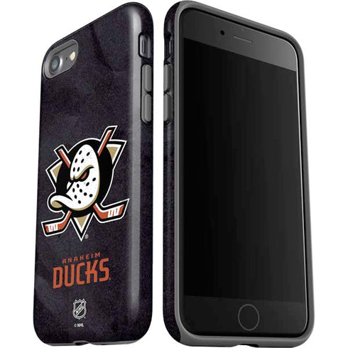 NHL Anaheim Ducks Distressed iPhone SE (2nd & 3rd Gen) Pro Case