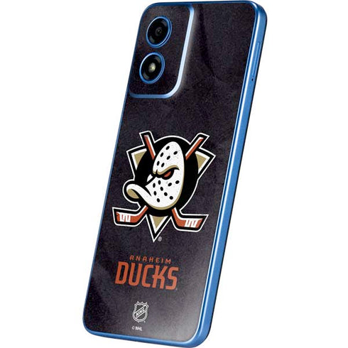 NHL Anaheim Ducks Distressed Moto G Play 4G (2024) Skin