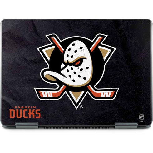 NHL Anaheim Ducks Distressed Notebook 9 Pro 13in (2017) Skin