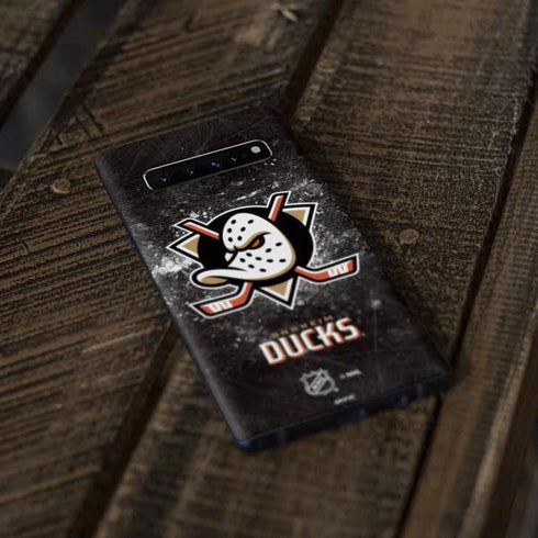 NHL Anaheim Ducks Iced Galaxy S10 Skin