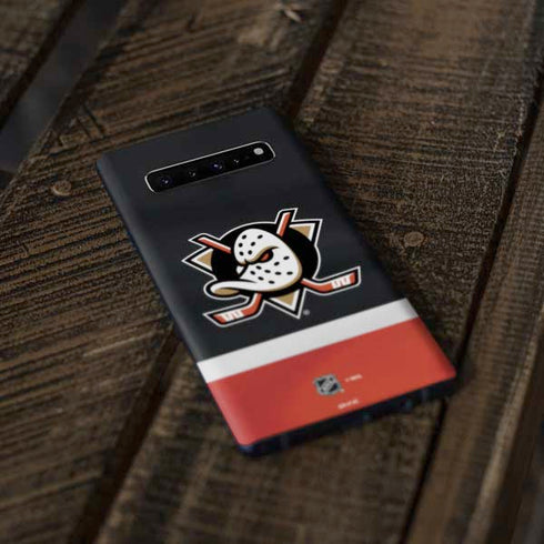 NHL Anaheim Ducks Jersey Galaxy S10 Skin