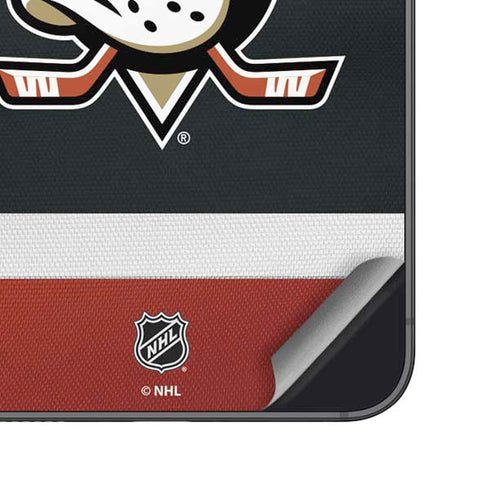 NHL Anaheim Ducks Jersey Galaxy S23 Skin