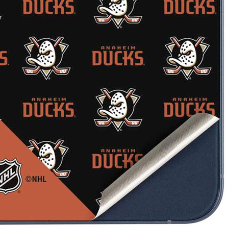 NHL Anaheim Ducks Pattern Galaxy A35 5G Skin