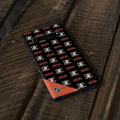 NHL Anaheim Ducks Pattern Galaxy S10 Plus Skin
