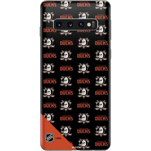 NHL Anaheim Ducks Pattern Galaxy S10 Skin