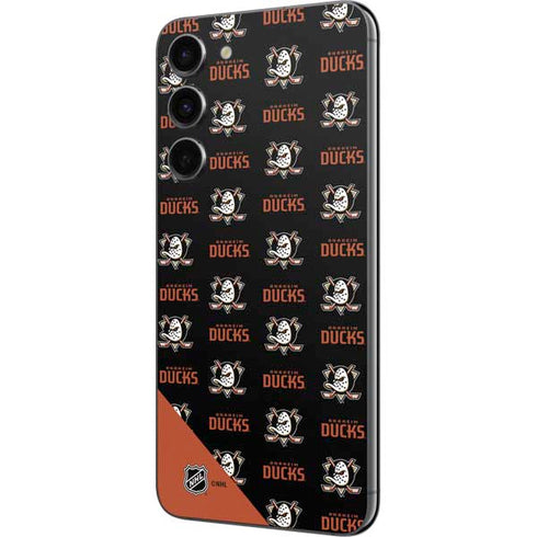 NHL Anaheim Ducks Pattern Galaxy S23 Plus Skin