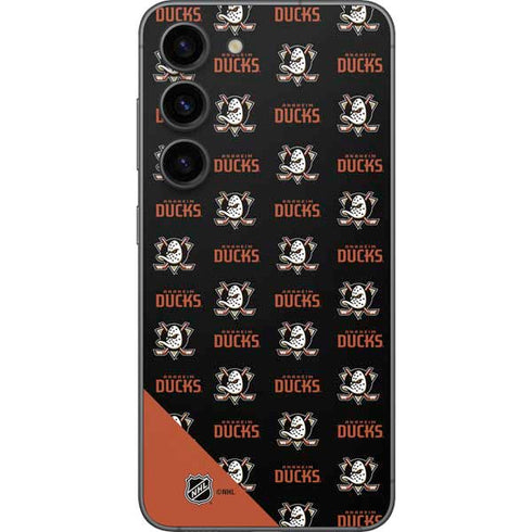 NHL Anaheim Ducks Pattern Galaxy S23 Skin
