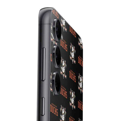 NHL Anaheim Ducks Pattern Galaxy S23 Skin