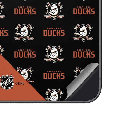 NHL Anaheim Ducks Pattern Galaxy S24 Plus Skin
