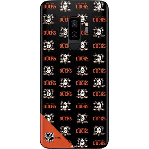 NHL Anaheim Ducks Pattern Galaxy S9 Plus Skin
