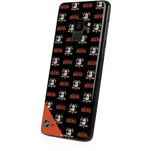 NHL Anaheim Ducks Pattern Galaxy S9 Skin