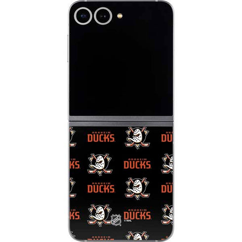 NHL Anaheim Ducks Pattern Galaxy Z Flip6 Skin
