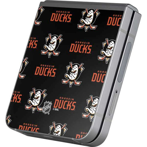 NHL Anaheim Ducks Pattern Galaxy Z Flip6 Skin