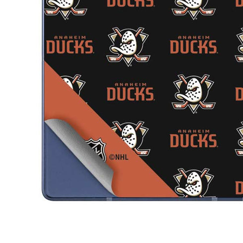 NHL Anaheim Ducks Pattern Galaxy Z Fold6 Skin