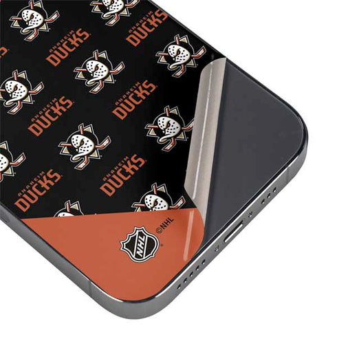 NHL Anaheim Ducks Pattern iPhone 15 Pro Skin