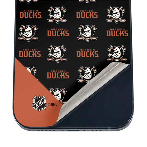 NHL Anaheim Ducks Pattern iPhone 17 Pro Skin