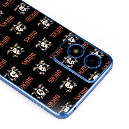 NHL Anaheim Ducks Pattern Moto G Play 4G (2024) Skin