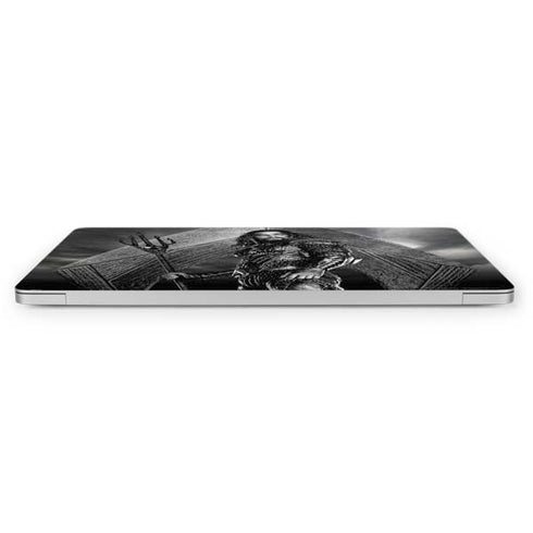 The Justice League (2017) Aquaman Poster Apple MacBook Pro 16-inch Skin