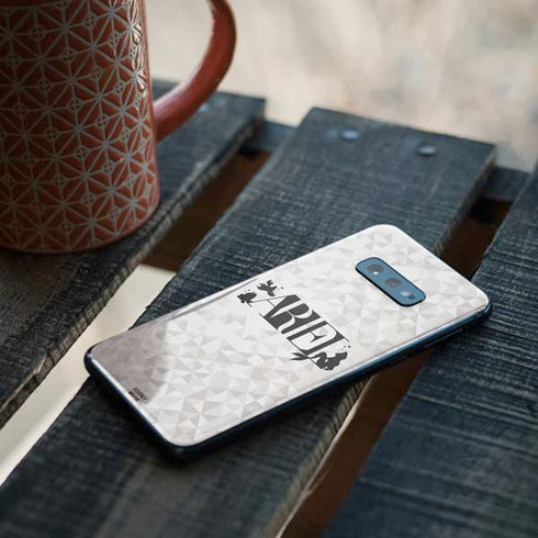 Disney Princess Ariel Chromatic Galaxy S10e Skin