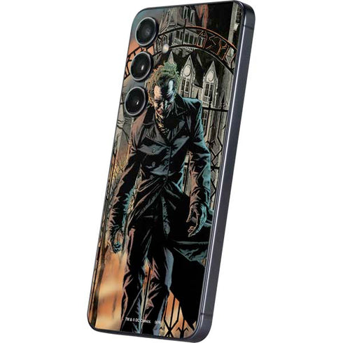 DC Comics The Joker Walking Dark Grounds Comic Art By Lee Bermejo Galaxy S24 Skin