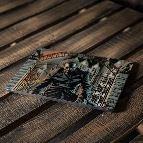 DC Comics The Joker Walking Dark Grounds Comic Art By Lee Bermejo Apple MacBook Air Skin